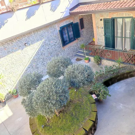 Midway House Italy 3*